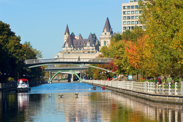 Similar image 8097186