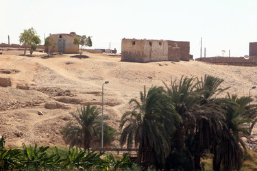 Similar image 8098960