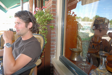 Similar image 8099040