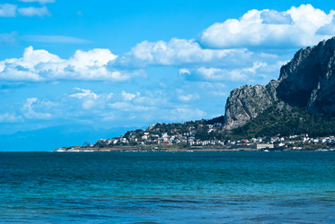 Similar image 8105075