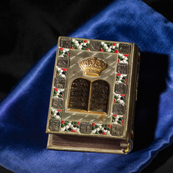 Similar image 8168823