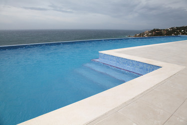 Similar image 8196163