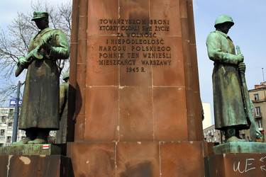 Similar image 8198129