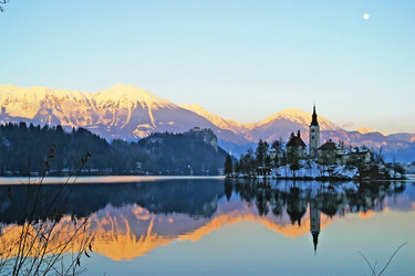 Similar image 8199649