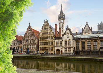 Similar image 8206408