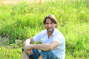 Similar image 8212218