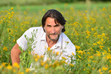 Similar image 8212236