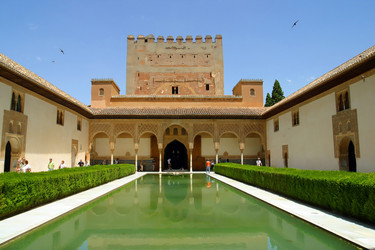 Similar image 8213736