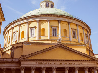 Similar image 8223053