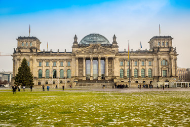 Similar image 8223750