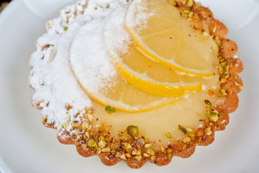 Similar image 8227376