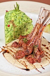 Similar image 8228000