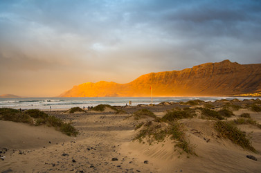 Similar image 8229470