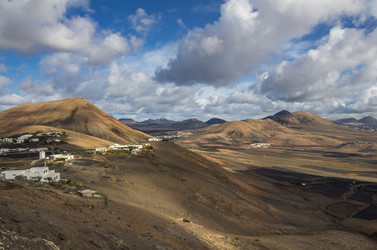 Similar image 8229474