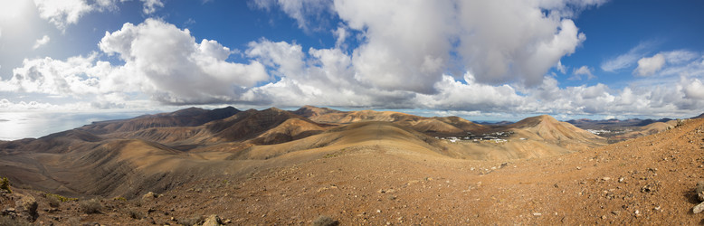 Similar image 8229477