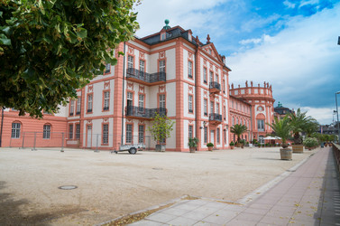 Similar image 8229876