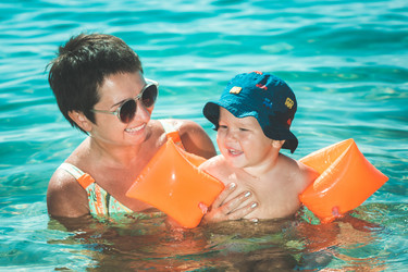 Similar image 8278048