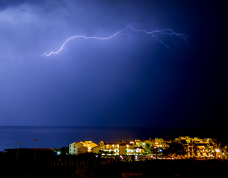 Similar image 8295528