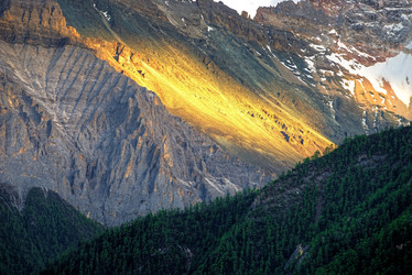 Similar image 8299945