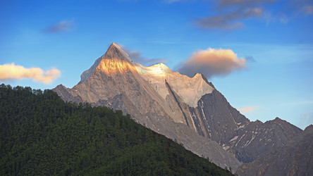 Similar image 8299946