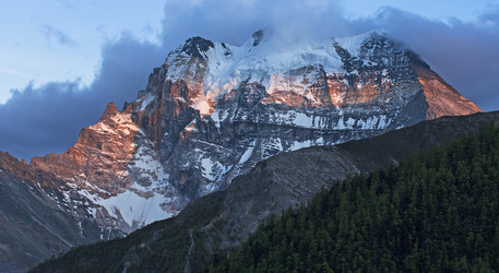 Similar image 8300029