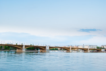 Similar image 8316975