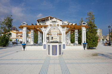 Similar image 8346710