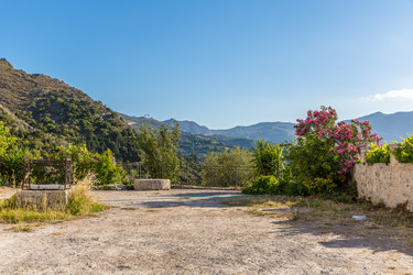 Similar image 8350730