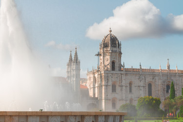 Similar image 8351633