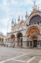 Similar image 8351714