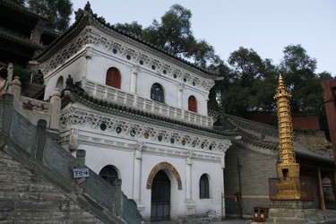 Similar image 8353788