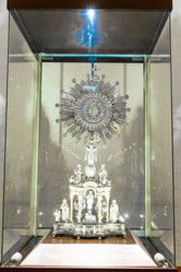 Similar image 8354050