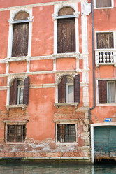 Similar image 8363895