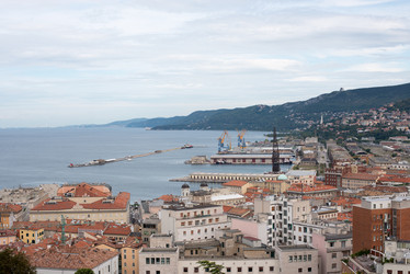 Similar image 8363920