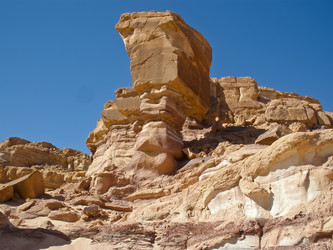 Similar image 8381945