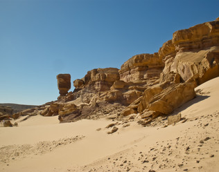 Similar image 8381946