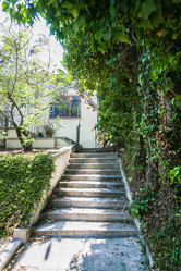 Similar image 8400326