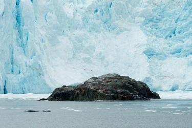 Similar image 8403359