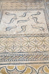 Similar image 8467128