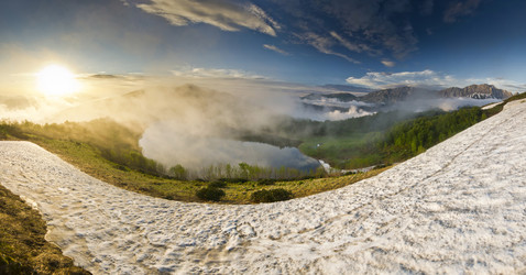 Similar image 8468385