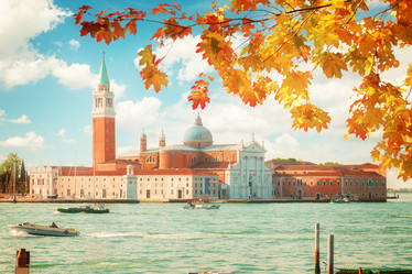 Similar image 8471327