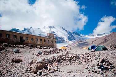 Similar image 8514368