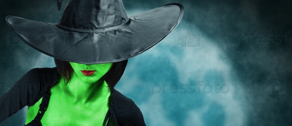 Зеленая Ведьма Фото