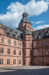 Similar image 8530385