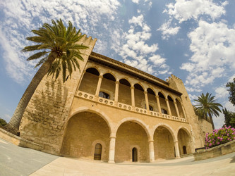 Similar image 8550132