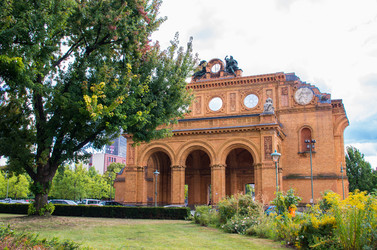 Similar image 8575600