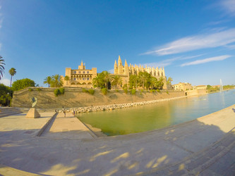 Similar image 8589130