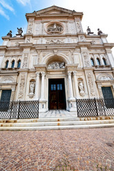 Similar image 8589611