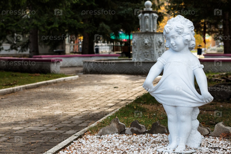 Фотография на тему Скульптура Девочка | PressFoto