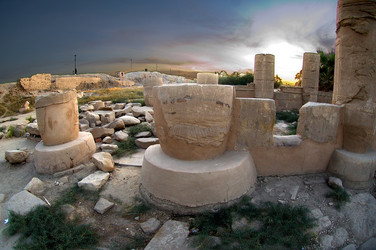 Similar image 8753994